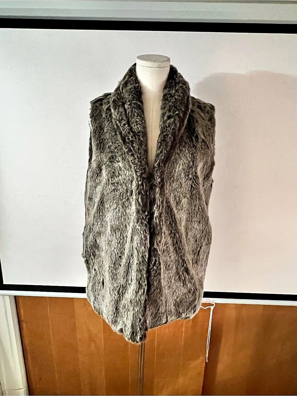 Steve Madden Faux Fur Vest Gray Size Medium NWT